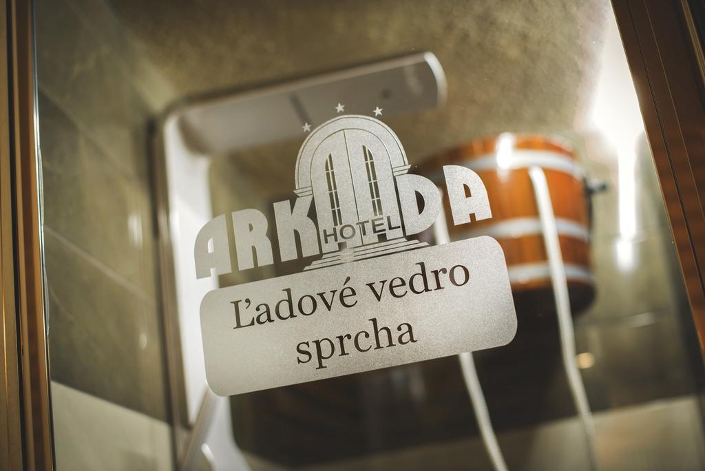 Hotel Arkada Levoča Buitenkant foto