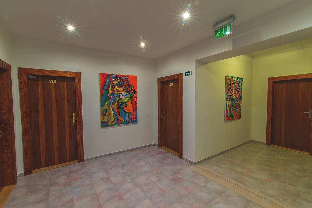 Hotel Arkada Levoča Buitenkant foto