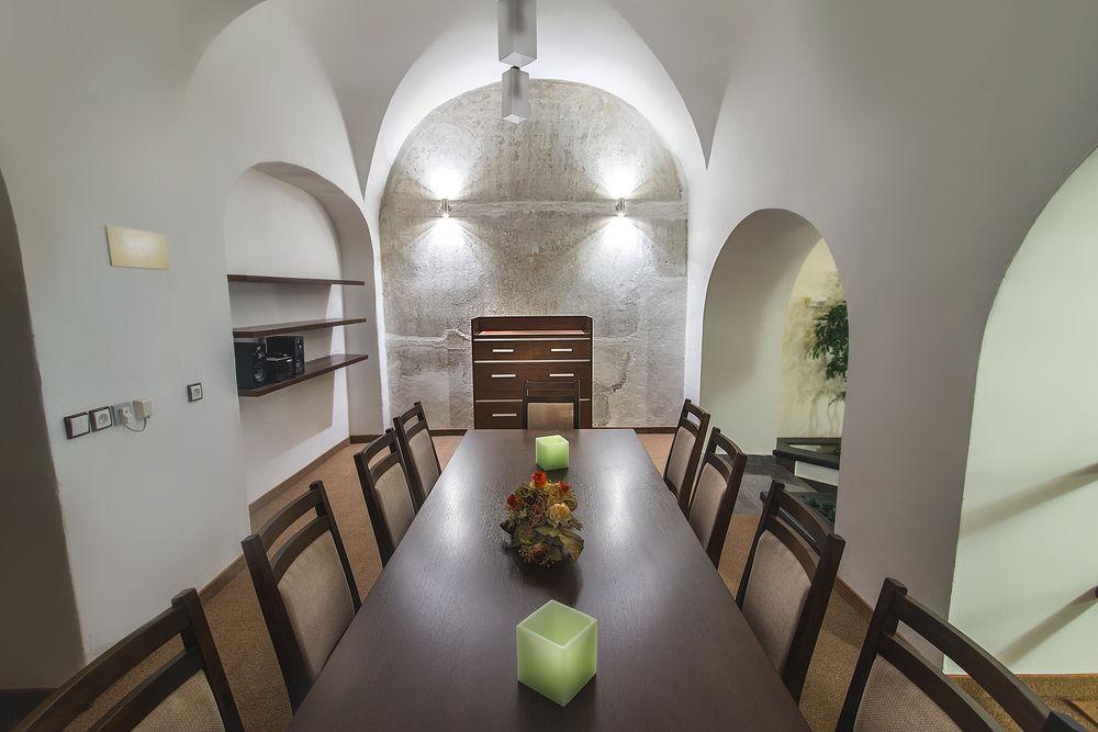 Hotel Arkada Levoča Buitenkant foto